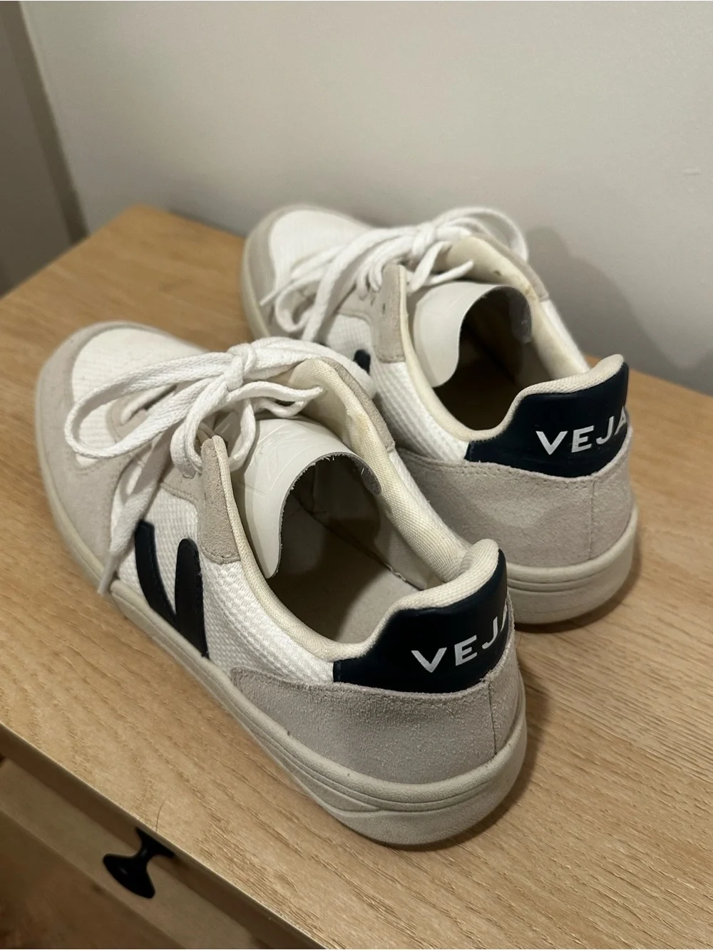 Women’s White & Navy Veja V-10 Sneakers